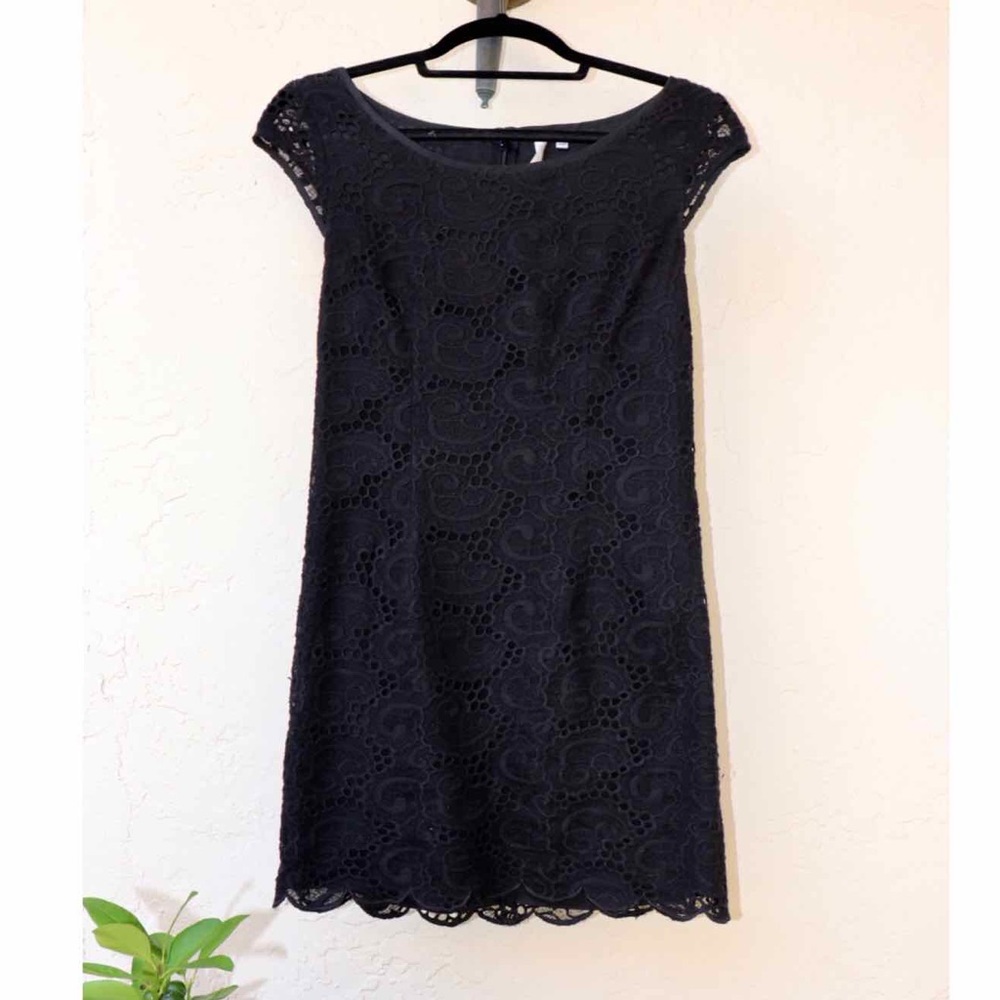 Robbi & Nikki Black Lace Mini Dress XS